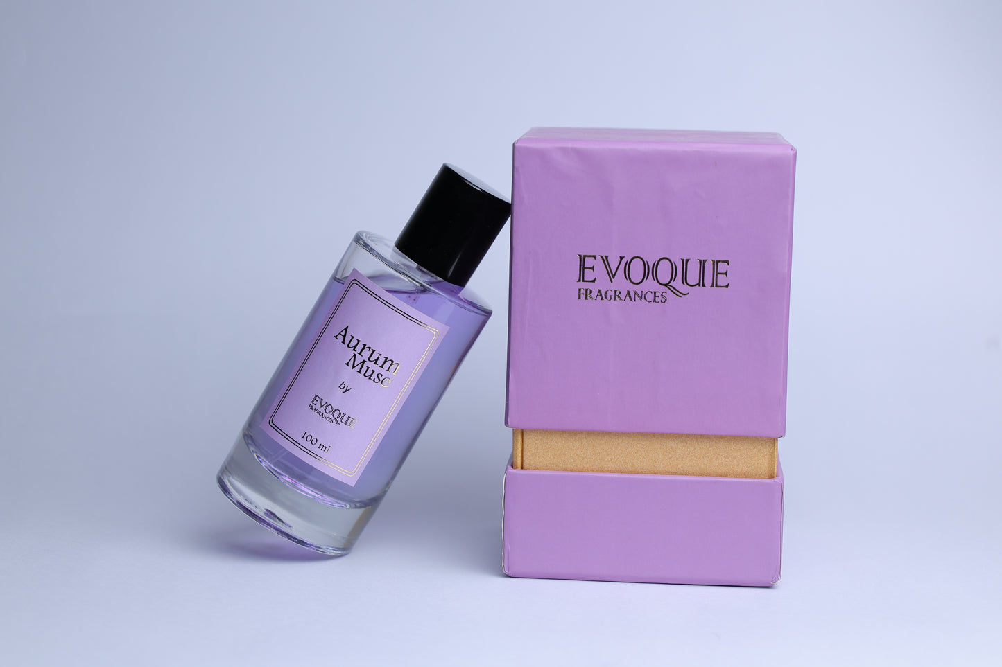 🦢 Aurum Muse – Golden Whispers of Elegance